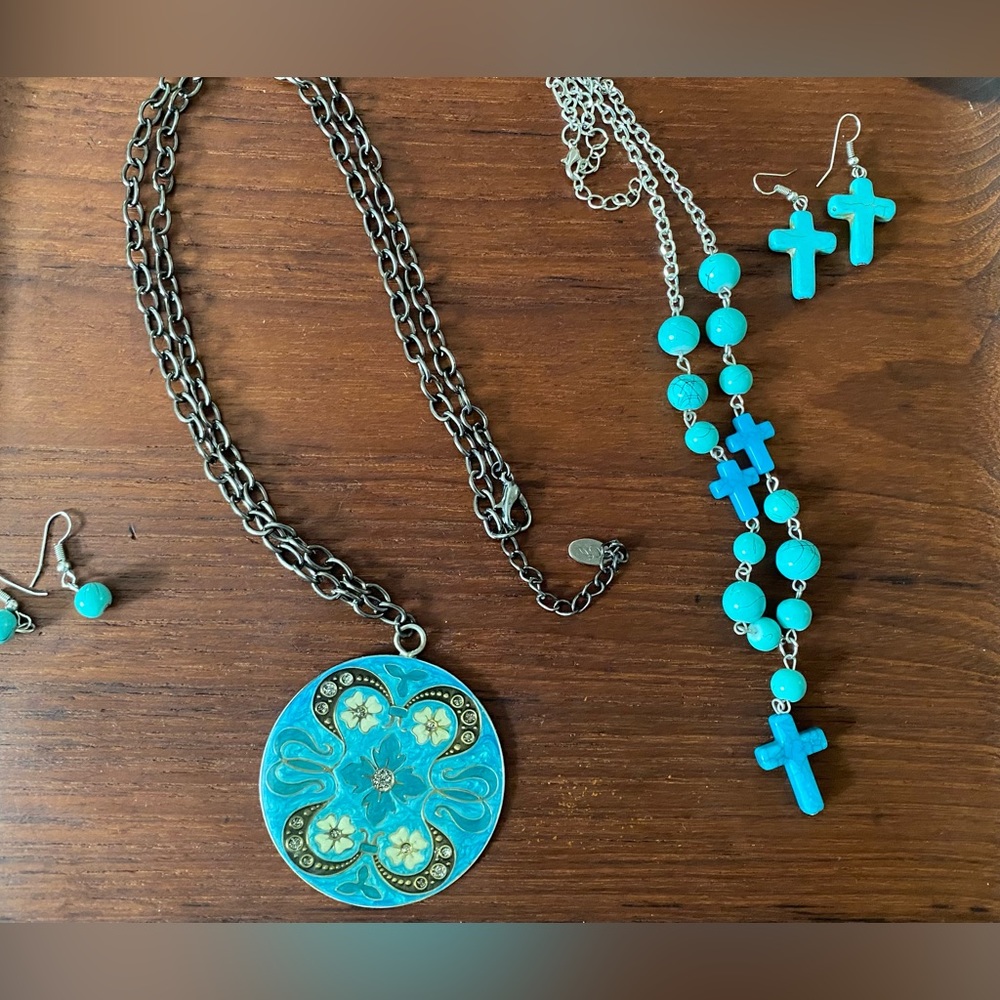 Bundle of necklace and earrings